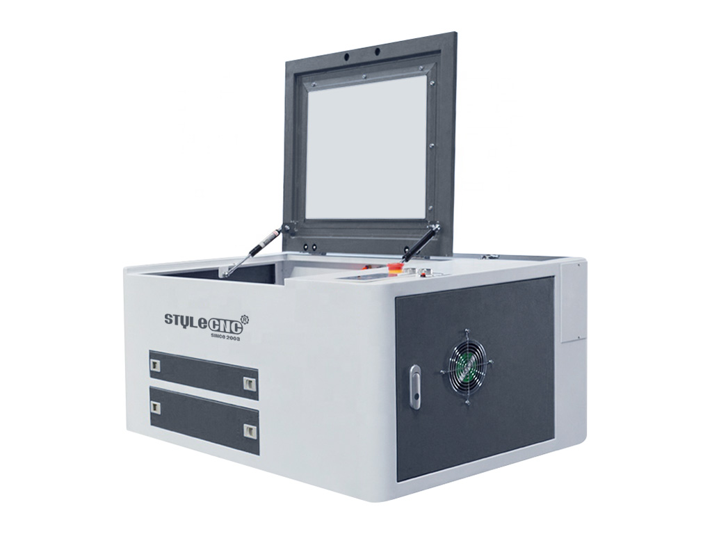 Featured image of post Hobby Laser Engraving Machine Uk - And if you&#039;ve got a more advanced use case, you can even engrave steel or.