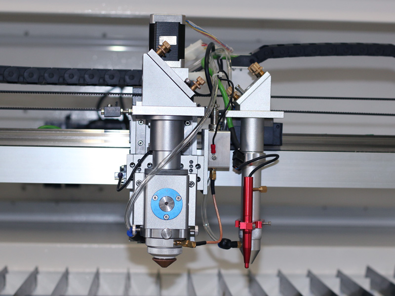 Cheap Metal laser cutter, it can cut metal and non-metal materials