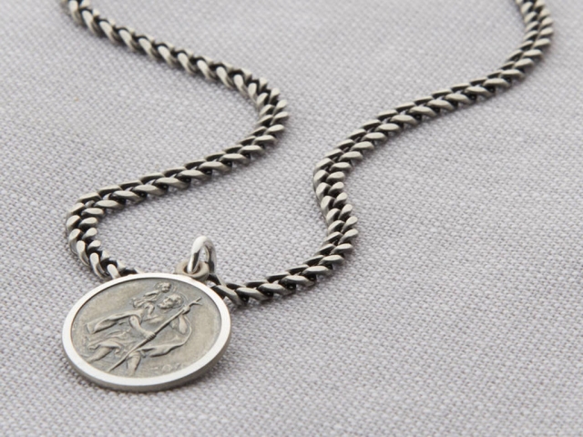 The Best Laser Engraver for Metal Jewelry The Best Laser Engraver for Metal Jewelry
