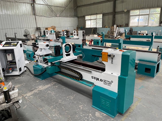 Automatic Lathe Machine for Woodworking with CNC in USA Automatic Lathe Machine for Woodworking with CNC in USA