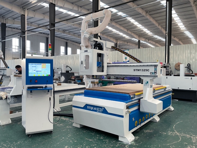 2025 Brand New 4x8 CNC Router with Tool Changer for Woodworking 2025 Brand New 4x8 CNC Router with Tool Changer for Woodworking