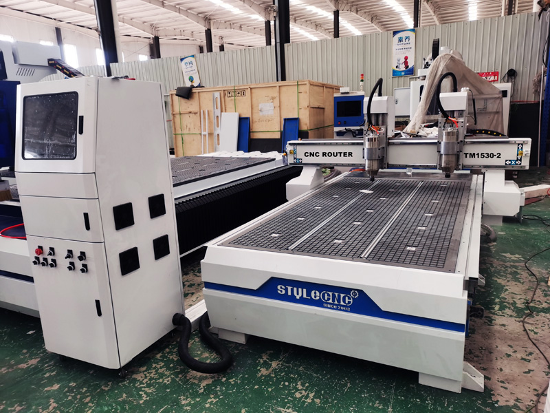 Dual-Spindle 5' x 10' Model with Multiple Heads for Craftsmen - STM1530-2 Dual-Spindle 5' x 10' Model with Multiple Heads for Craftsmen - STM1530-2