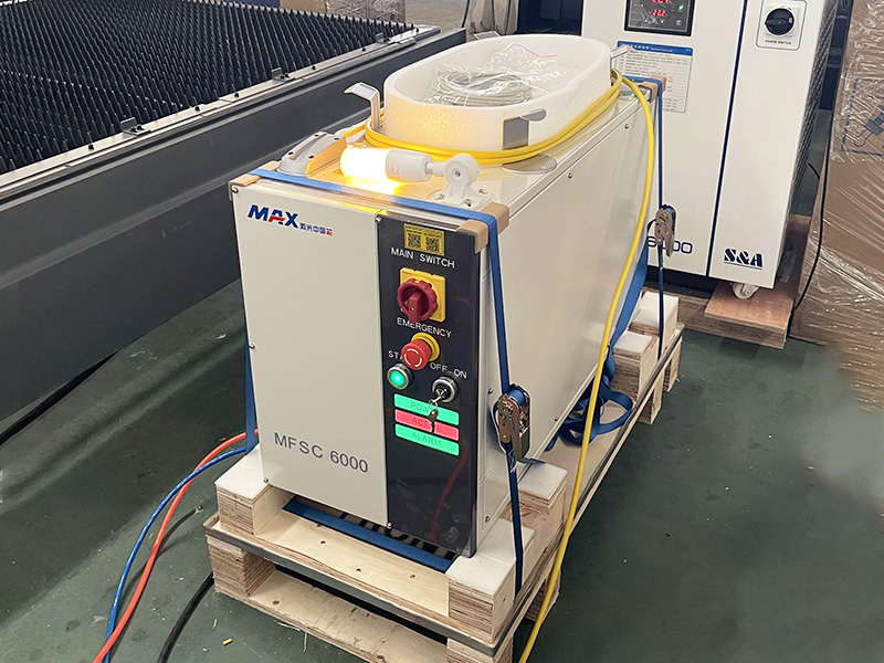 Max brand laser source Max brand laser source